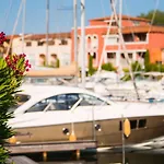 Maison De Pecheur Avec Parking - Vue Marina - Fr-1-868-40 Tatil Evi Grimaud